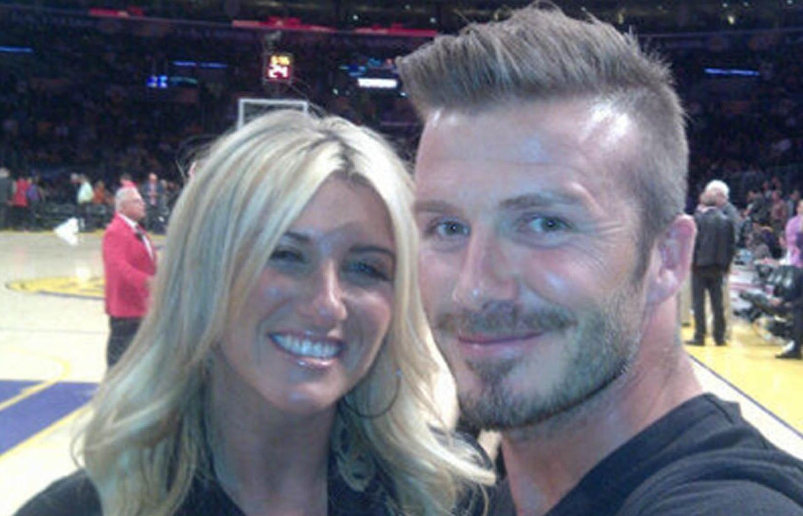 Η ξανθιά δίπλα στον David και άλλες άσημες αδελφές των σταρ